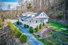 Hilltop Hideaway Boone